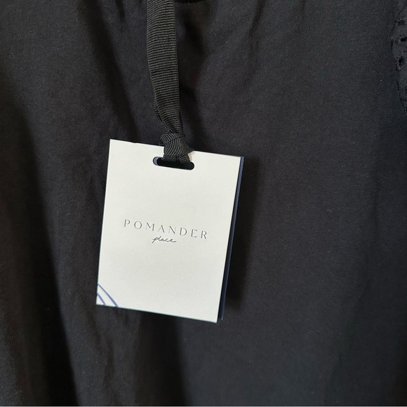 NWT Pomander Place Tuckernuck Eyelet Emi Black Lace Flutter Top Size XS - Picture 7 of 8